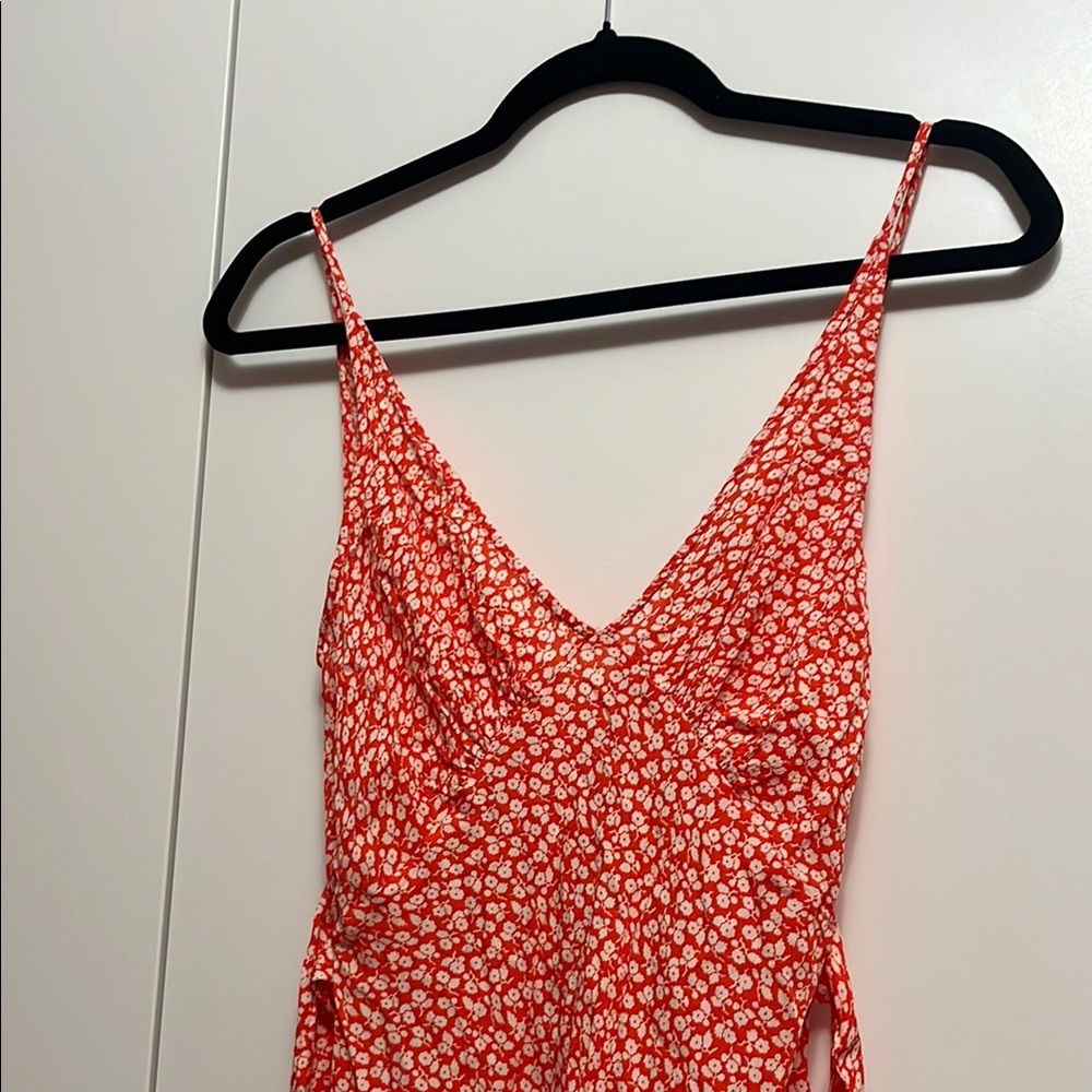 DÔEN Sonia Floral-Print Crepe Midi Dress in Orange Hillside Bloom - Picture 4 of 7